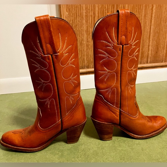 1980 Vintage Frye Leather Cognac Tree Art Embroidered Cowboy Boots - Picture 5 of 8